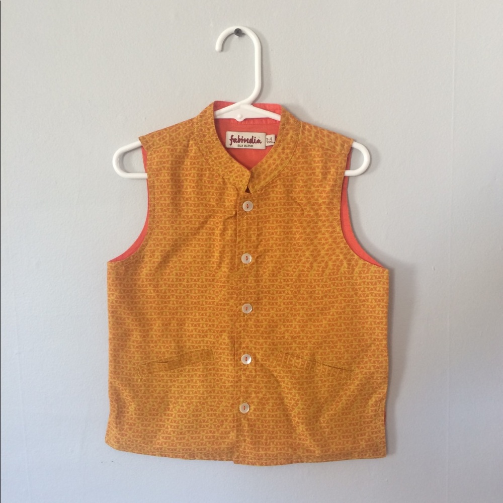 Fabindia gold silk blend vest 3-4 years